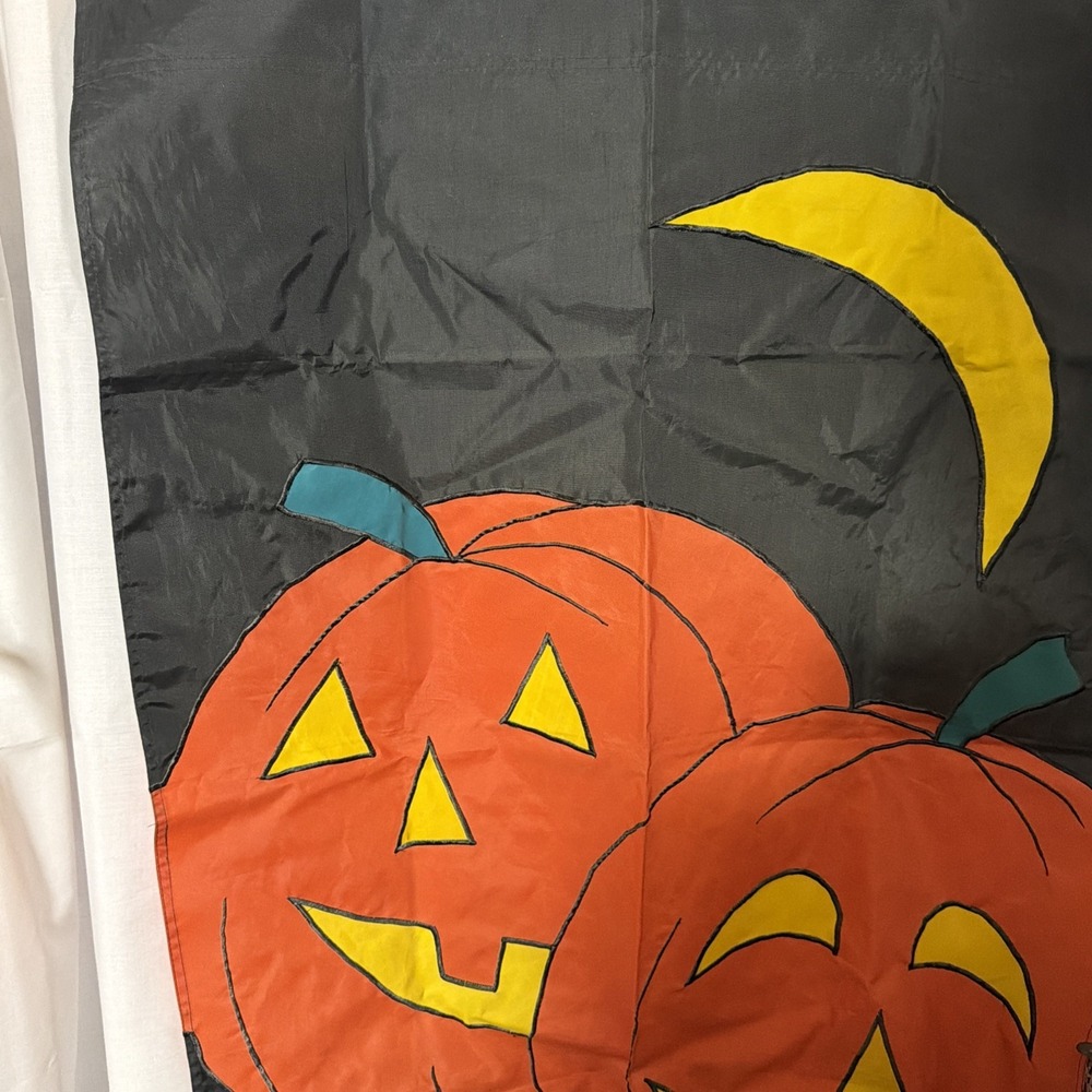Vintage 90s Style Halloween Pumpkin Flag -‎ Jack-o-lantern